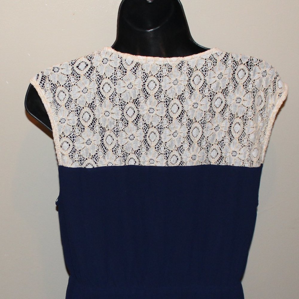 The clothing company casual dress size L - Picture 5 of 5